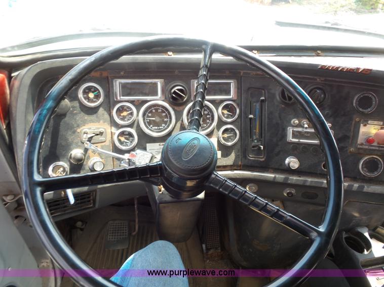 image for item BS9656 1994 Ford LTS9000 lugger truck