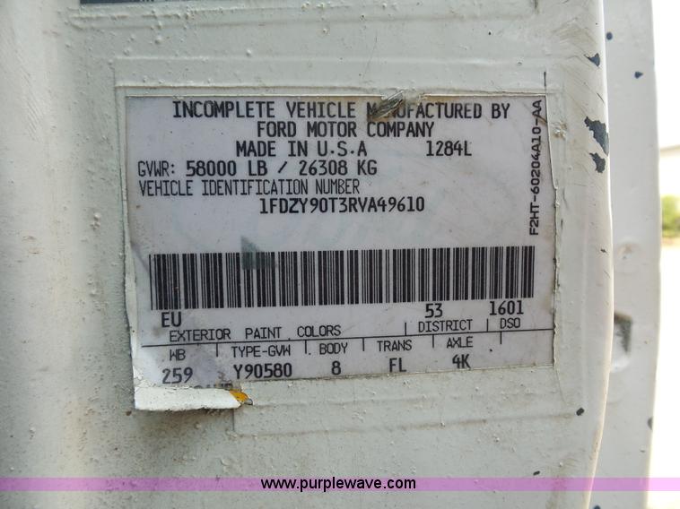 image for item BS9656 1994 Ford LTS9000 lugger truck