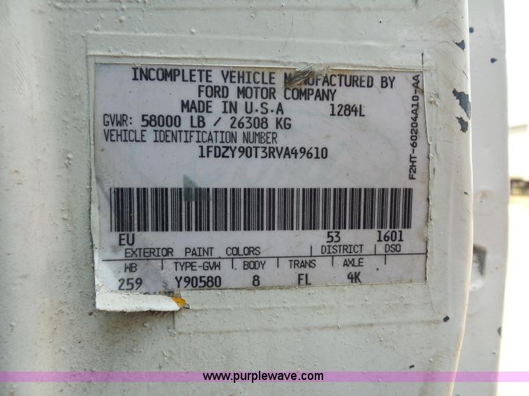 image for item BS9656 1994 Ford LTS9000 lugger truck