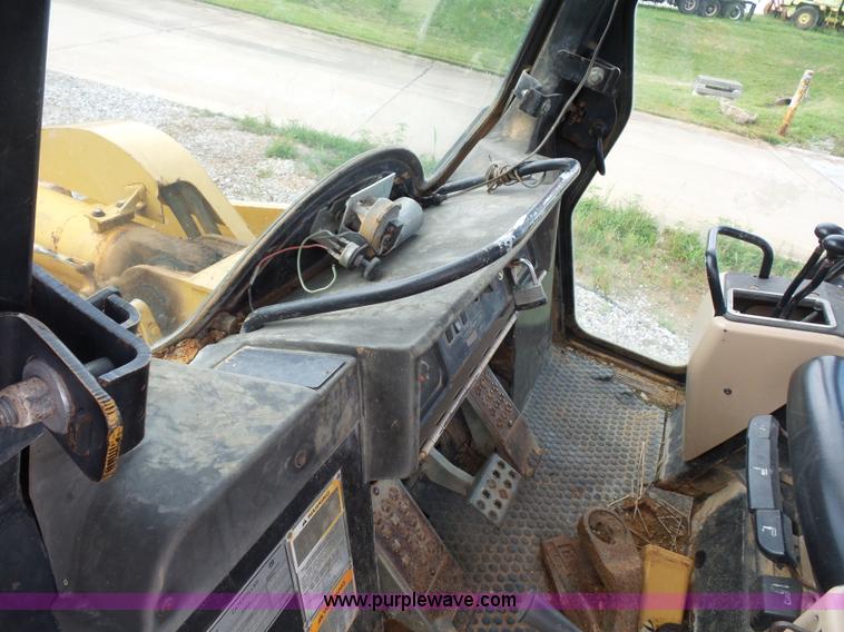 image for item BS9657 1996 Caterpillar 953C track loader