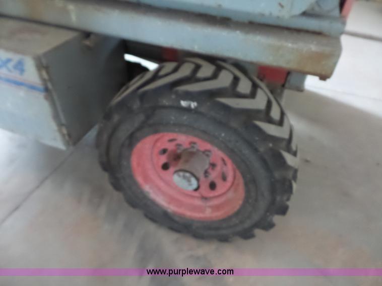 image for item BS9658 Skyjack SJ7027 scissor lift