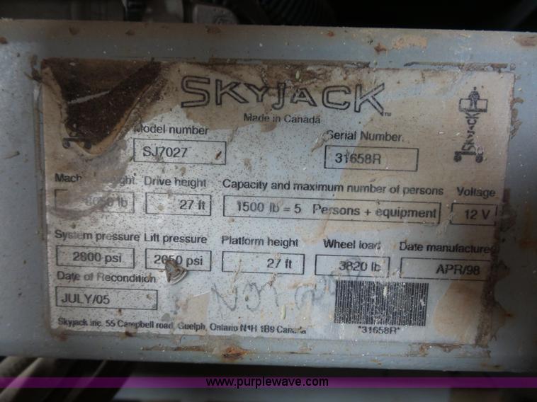 image for item BS9658 Skyjack SJ7027 scissor lift