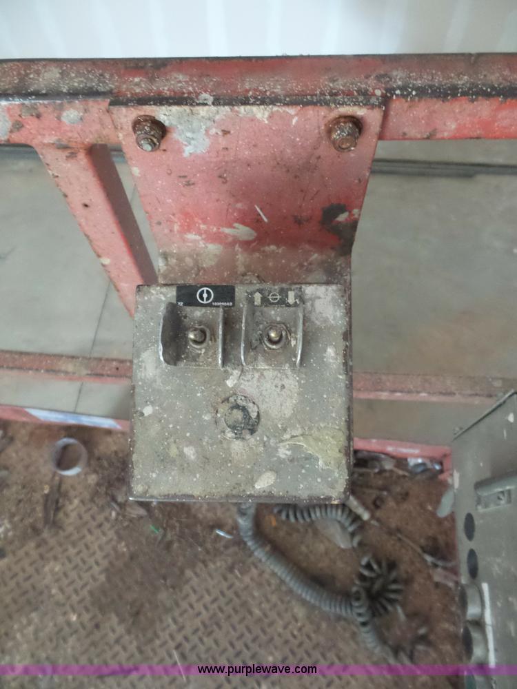 image for item BS9658 Skyjack SJ7027 scissor lift