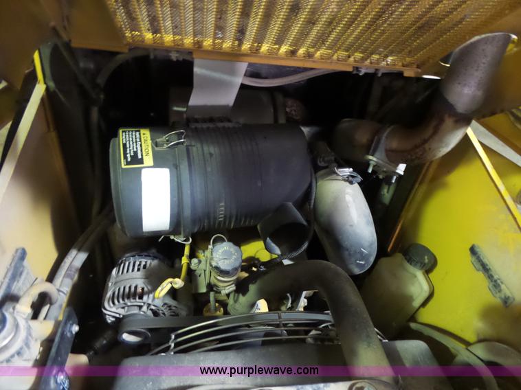 image for item L3514 2005 John Deere 325 skid steer