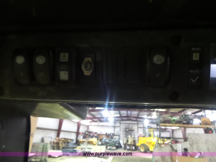 image for item L3514 2005 John Deere 325 skid steer