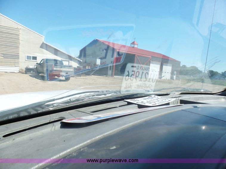 image for item AL9140 2005 Ford F350 Super Duty utility truck