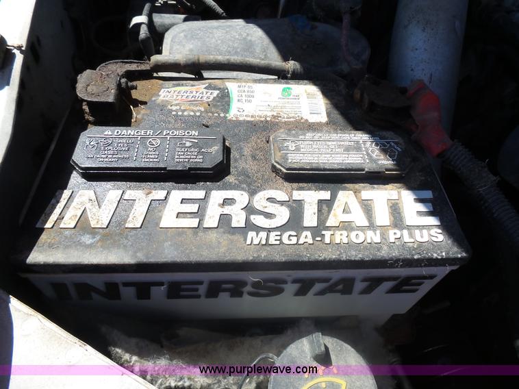 image for item AL9140 2005 Ford F350 Super Duty utility truck