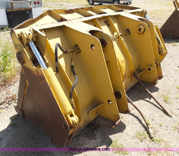 image for item AL9148 Wheel loader bucket