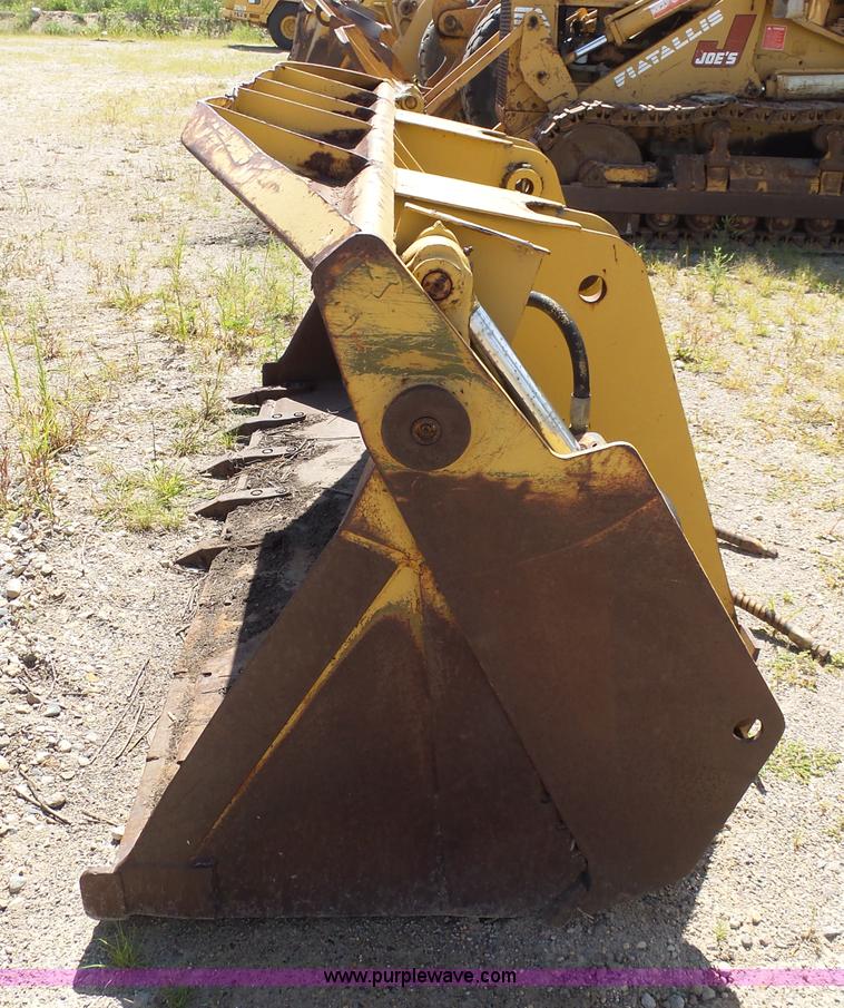 image for item AL9148 Wheel loader bucket
