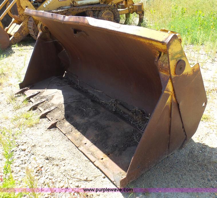 image for item AL9148 Wheel loader bucket