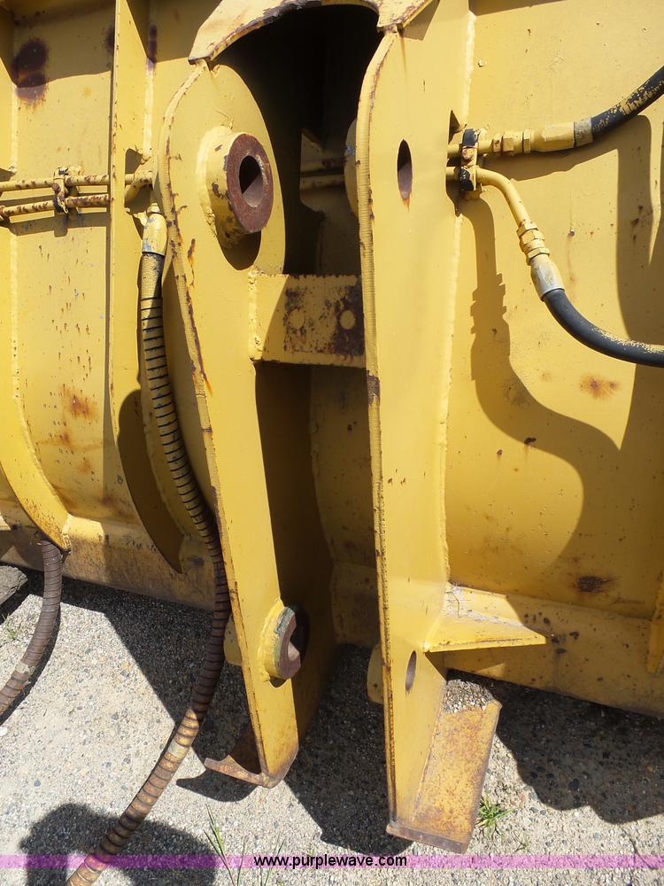 image for item AL9148 Wheel loader bucket