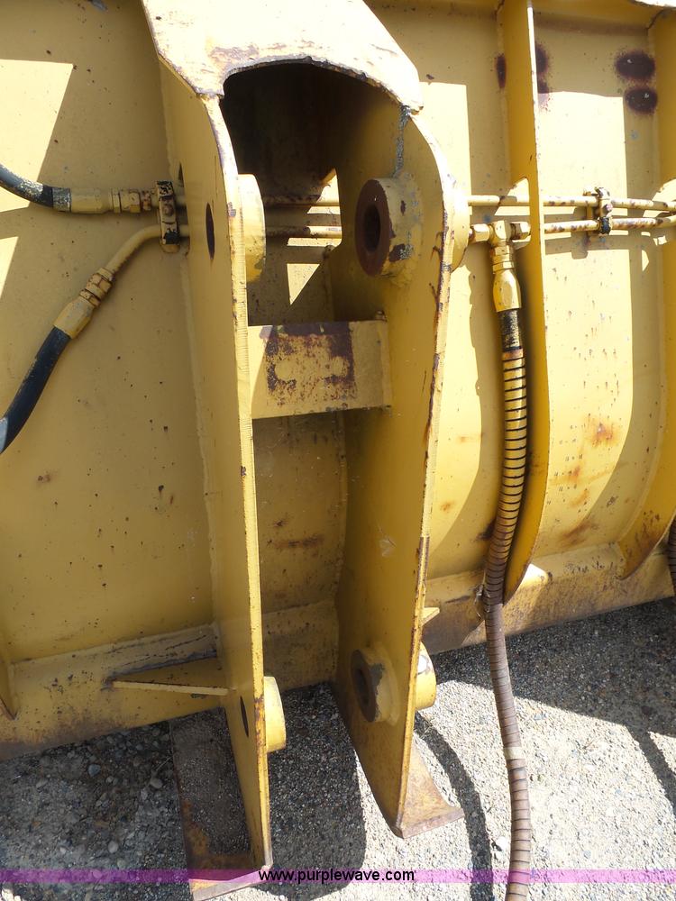 image for item AL9148 Wheel loader bucket