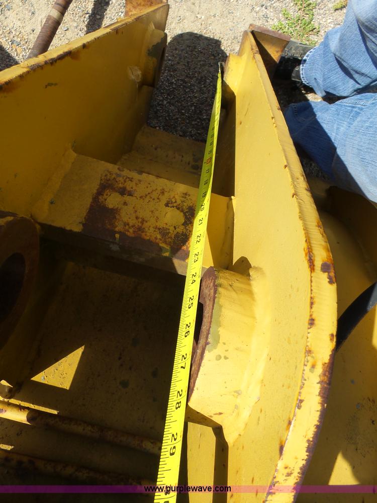 image for item AL9148 Wheel loader bucket