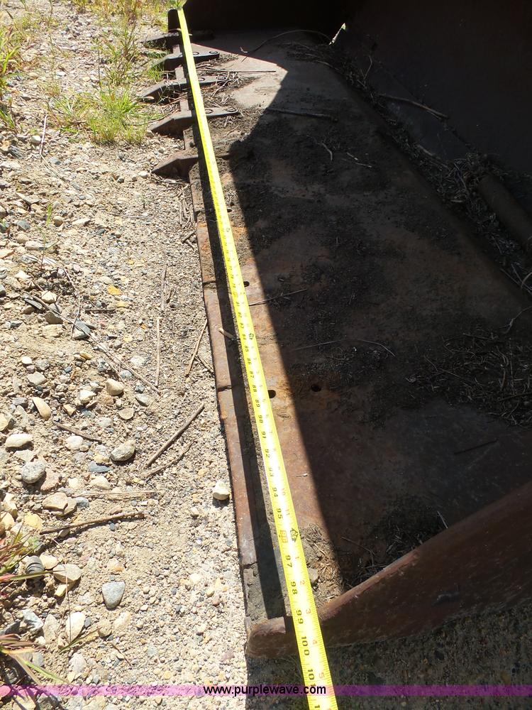 image for item AL9148 Wheel loader bucket