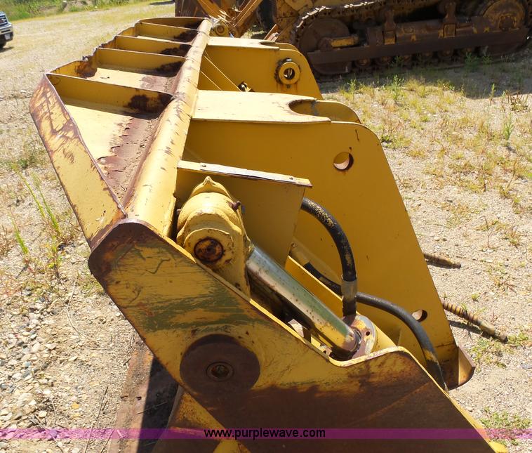 image for item AL9148 Wheel loader bucket