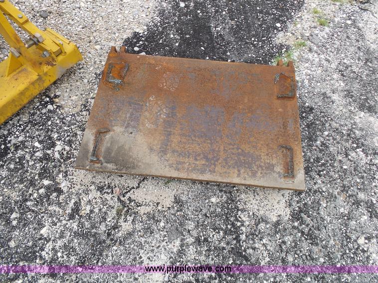 image for item BM9691 Trinity MPS-350 crash attenuator