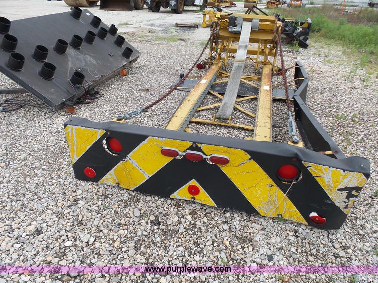 image for item BM9692 Trinity MPS-350 crash attenuator