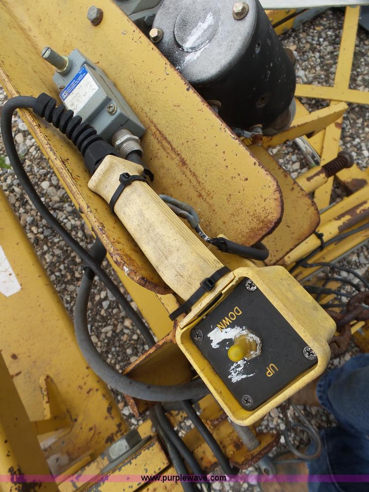 image for item BM9692 Trinity MPS-350 crash attenuator