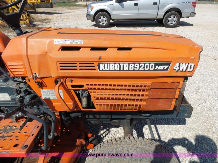image for item BM9696 Kubota B9200 MFWD tractor