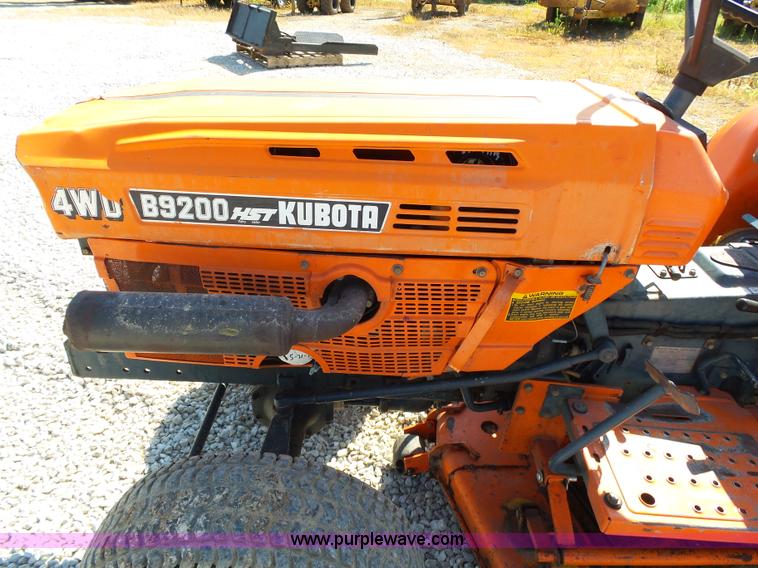 image for item BM9696 Kubota B9200 MFWD tractor