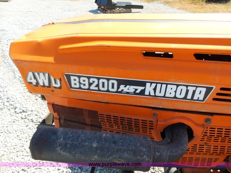 image for item BM9696 Kubota B9200 MFWD tractor