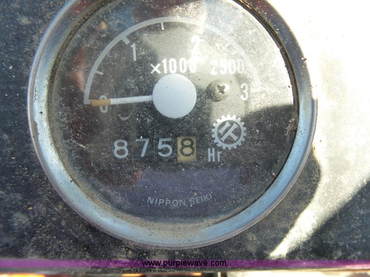 image for item BM9696 Kubota B9200 MFWD tractor