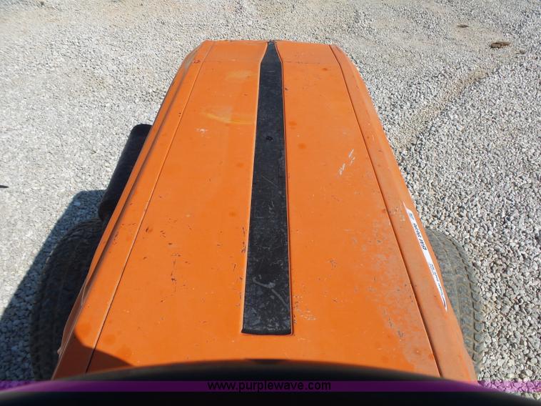 image for item BM9696 Kubota B9200 MFWD tractor