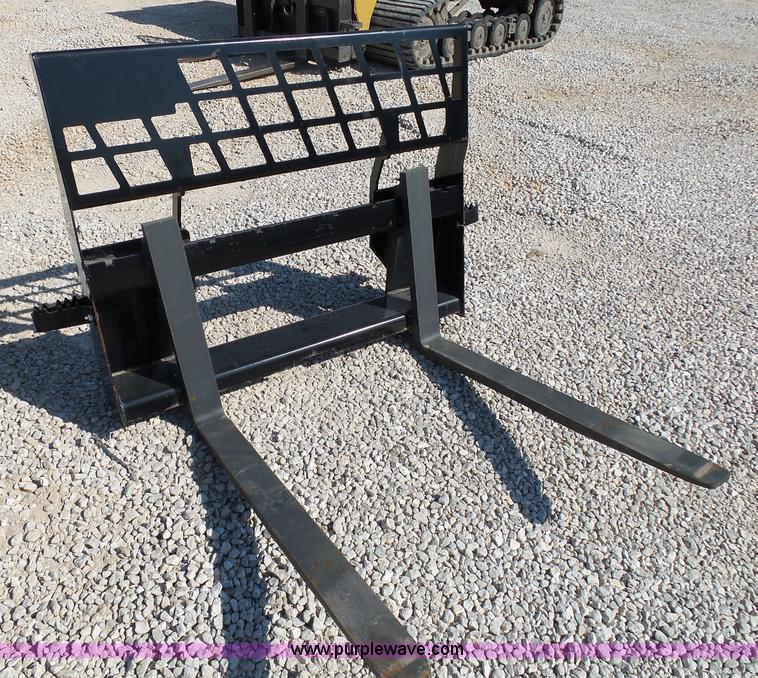 image for item BM9698 Virnig SSL pallet forks