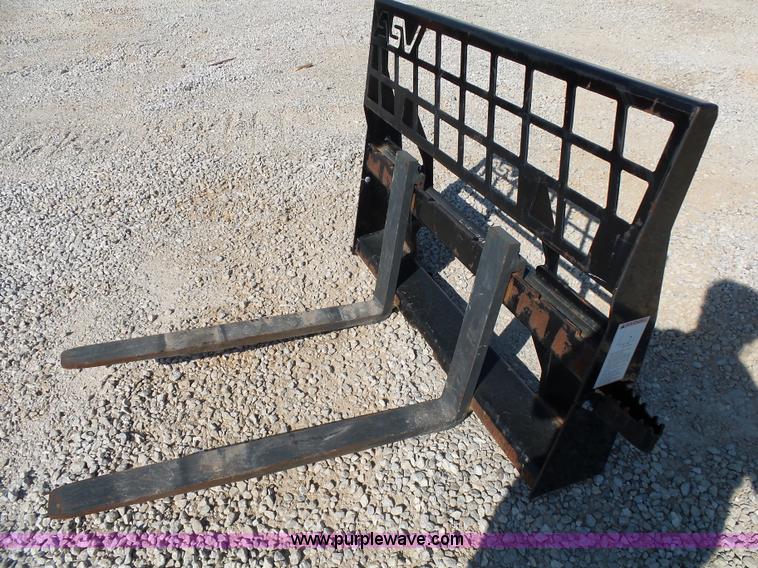 image for item BM9699 Virnig SSL pallet forks