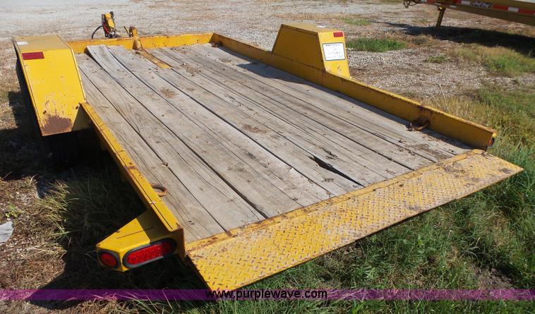 image for item BM9700 2008 Redi Haul ML7460 tilt deck trailer