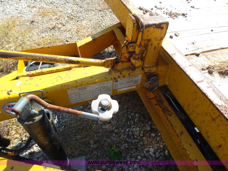 image for item BM9700 2008 Redi Haul ML7460 tilt deck trailer