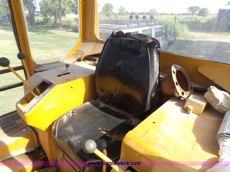 image for item BR9103 Fiat-Allis FL10 track loader