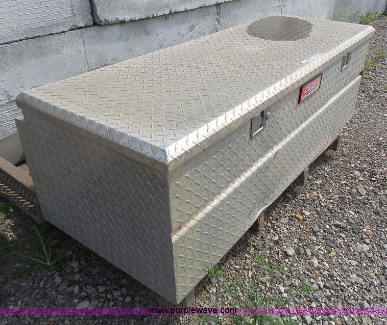 image for item BR9126 Dee Zee toolbox