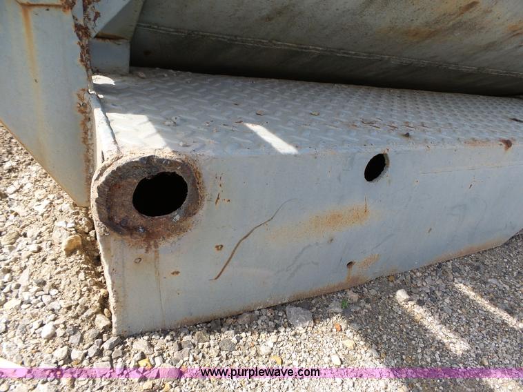 image for item BR9127 Water tank truck bed