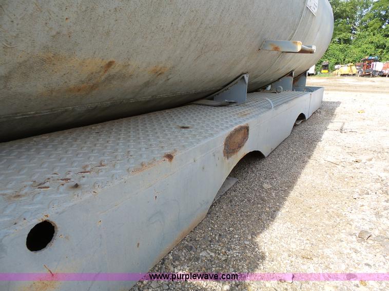 image for item BR9127 Water tank truck bed