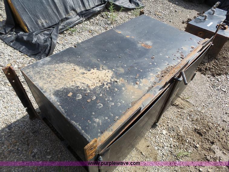 image for item BR9128 (2) under bed toolboxes