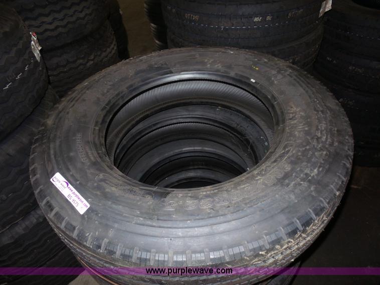 image for item BS9575 (6) Yokohama 265/75R22.5 tires