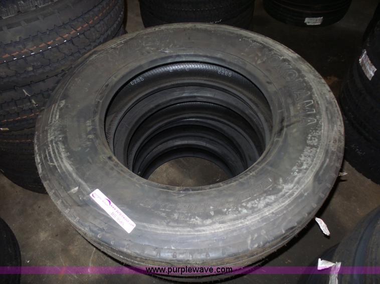 image for item BS9585 (4) Yokohama 285/75R24.5 tires