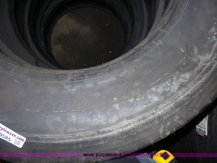 image for item BS9585 (4) Yokohama 285/75R24.5 tires
