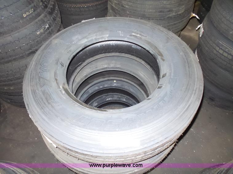 image for item BS9591 (4) Yokohama 295/75R22.5 tires