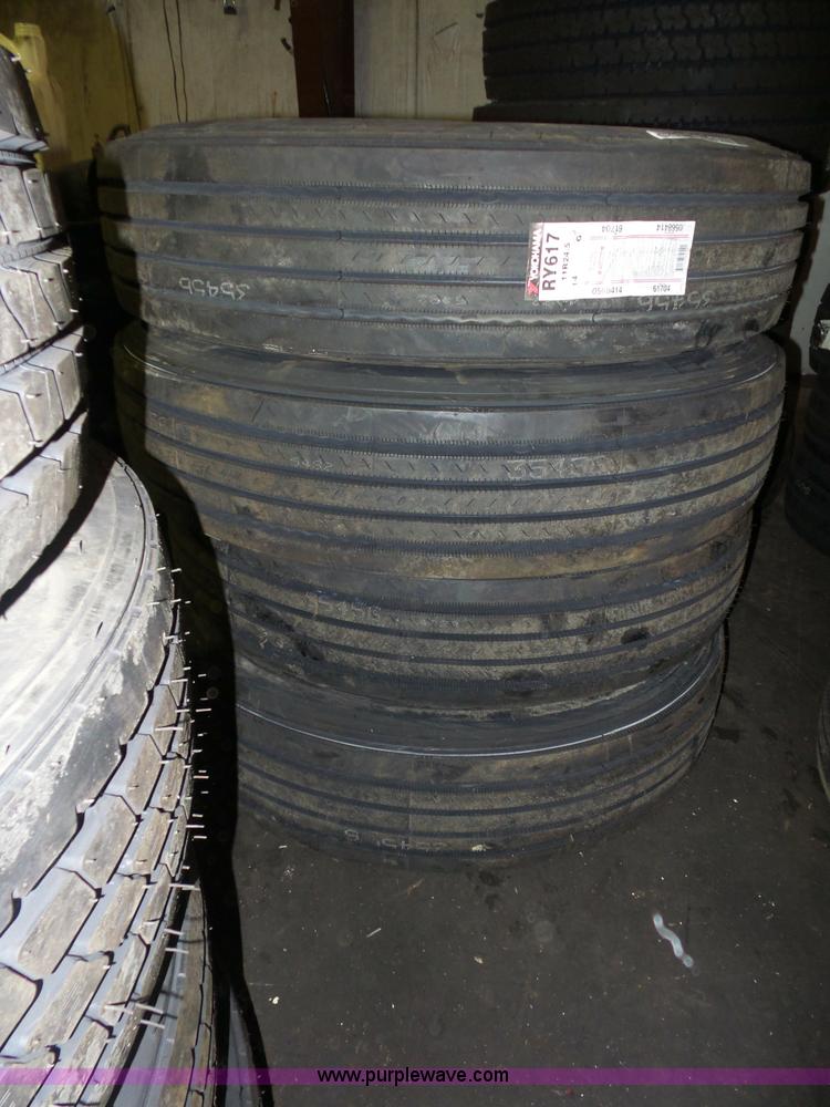 image for item BS9593 (4) Yokohama 11R24.5 tires