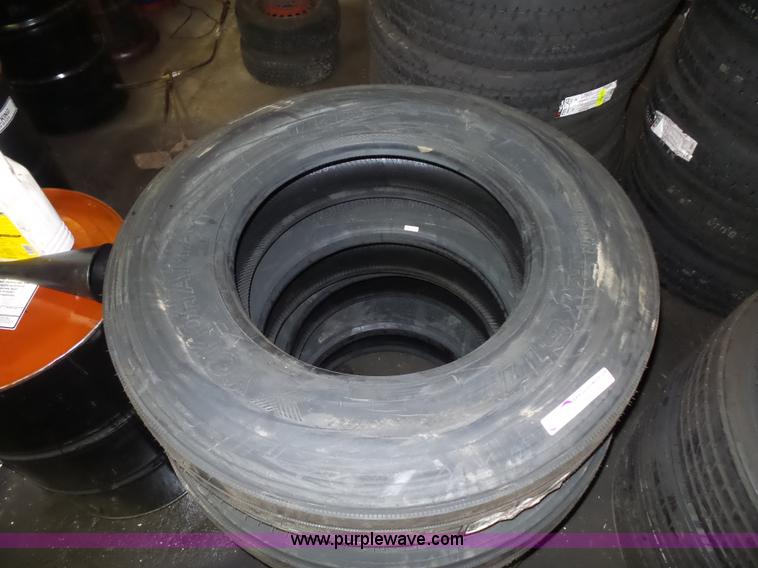 image for item BS9593 (4) Yokohama 11R24.5 tires