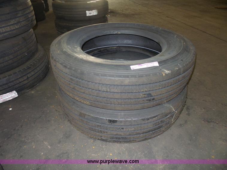 image for item BS9596 (2) Yokohama 285/75R24.5 tires