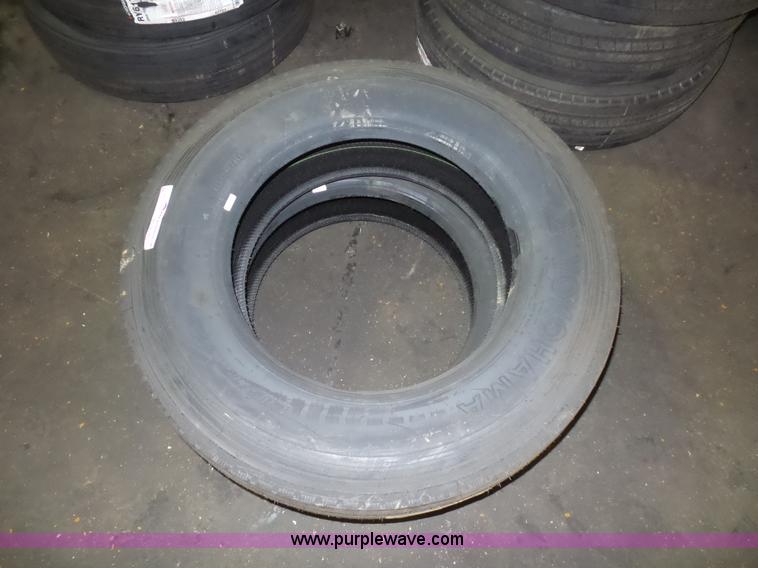 image for item BS9596 (2) Yokohama 285/75R24.5 tires