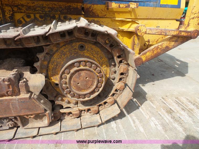 image for item BS9828 1993 Komatsu D66S track loader