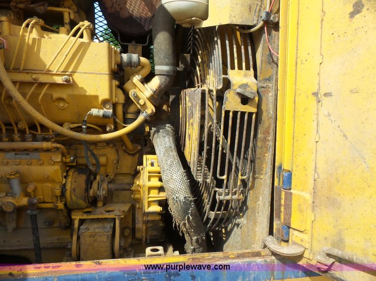 image for item BS9828 1993 Komatsu D66S track loader