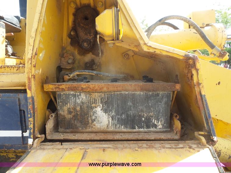 image for item BS9828 1993 Komatsu D66S track loader