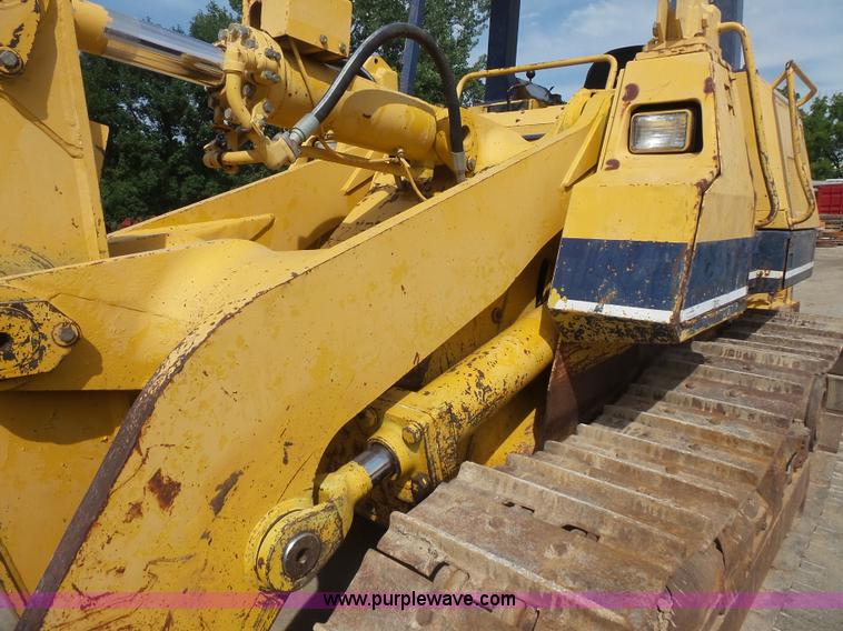 image for item BS9828 1993 Komatsu D66S track loader