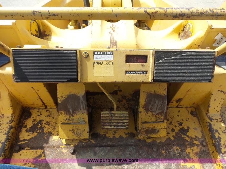 image for item BS9828 1993 Komatsu D66S track loader