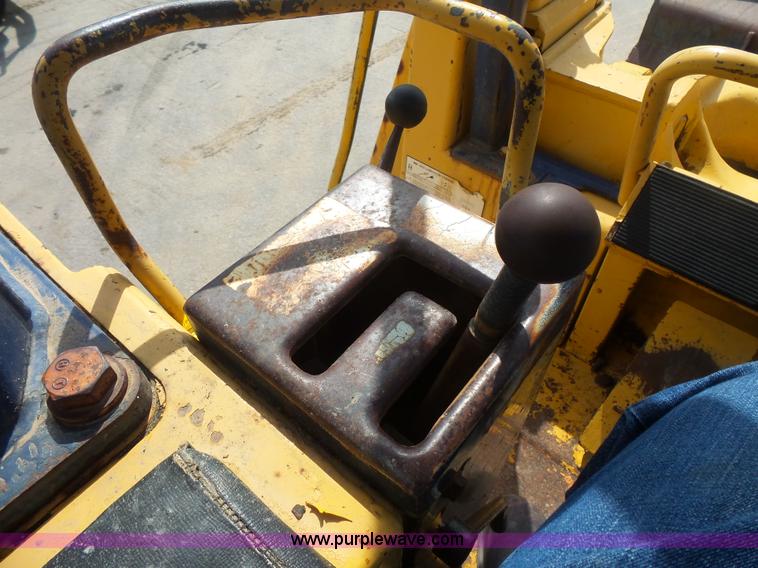 image for item BS9828 1993 Komatsu D66S track loader